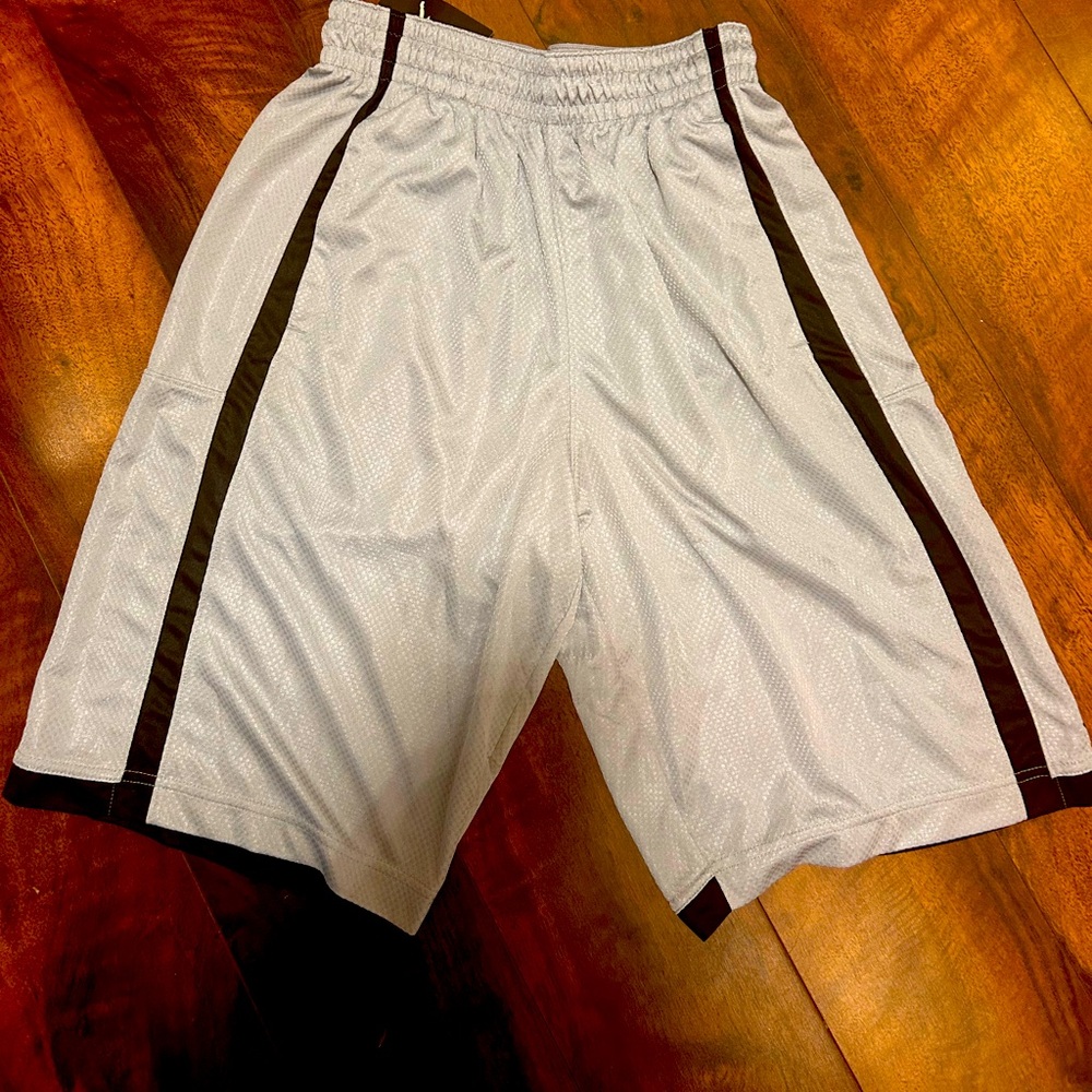 New men active short